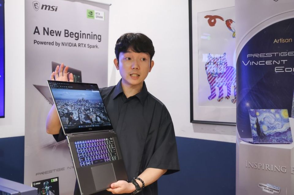 MSI Prestige N16 Flip AI+ Resmi Hadir, Ini Harga dan Spek Laptop 2-in-1 RTX Spark